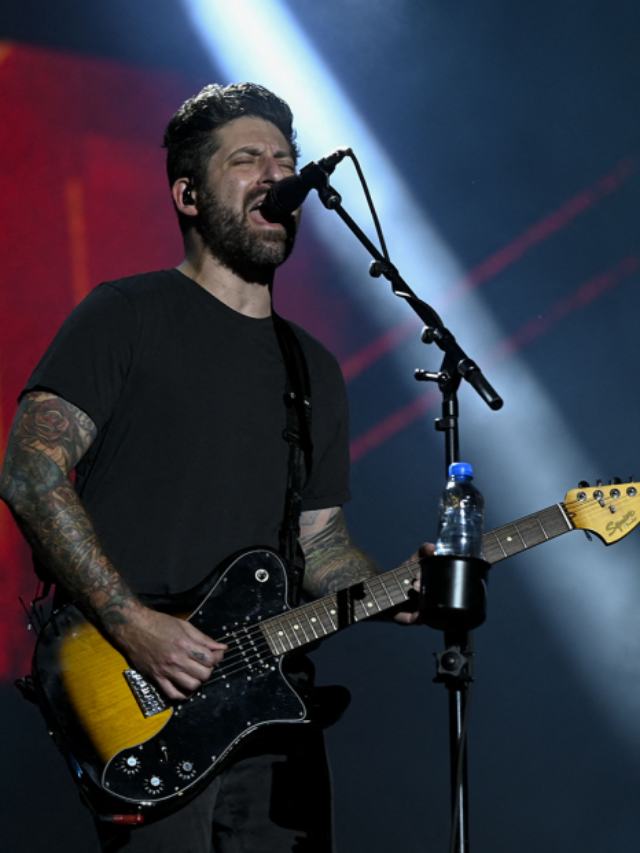 Joe Trohman, the band’s guitarist for Fall Out Boy, announced his break.